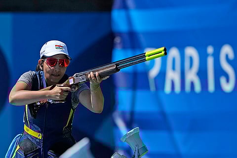 Maheshwari Chauhan competes in the Skeet mixed team final